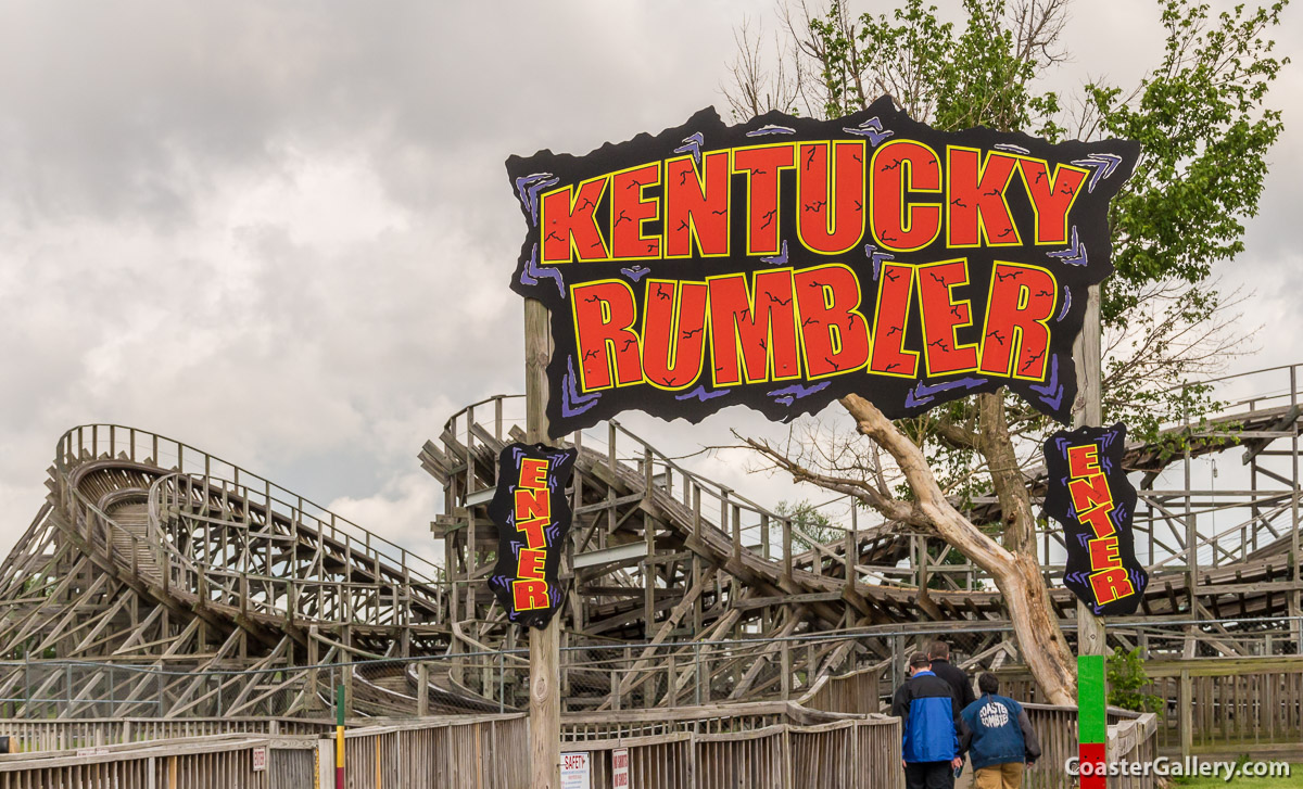 Kentucky Rumbler sign and waiting queue