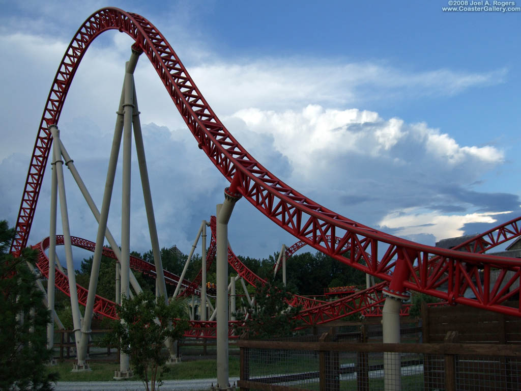 Funny roller coaster pictures - Maverick thrill ride at Cedar Point