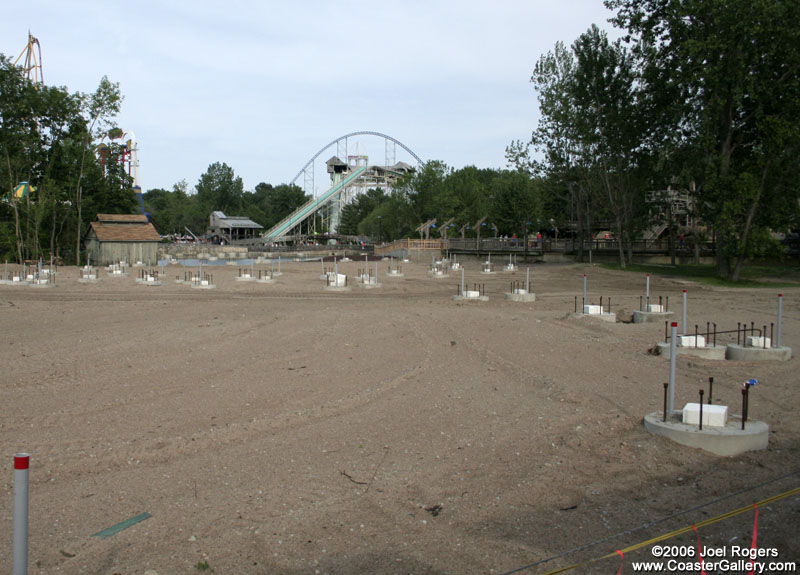 Construction of Cedar Point's 2007 roller coaster