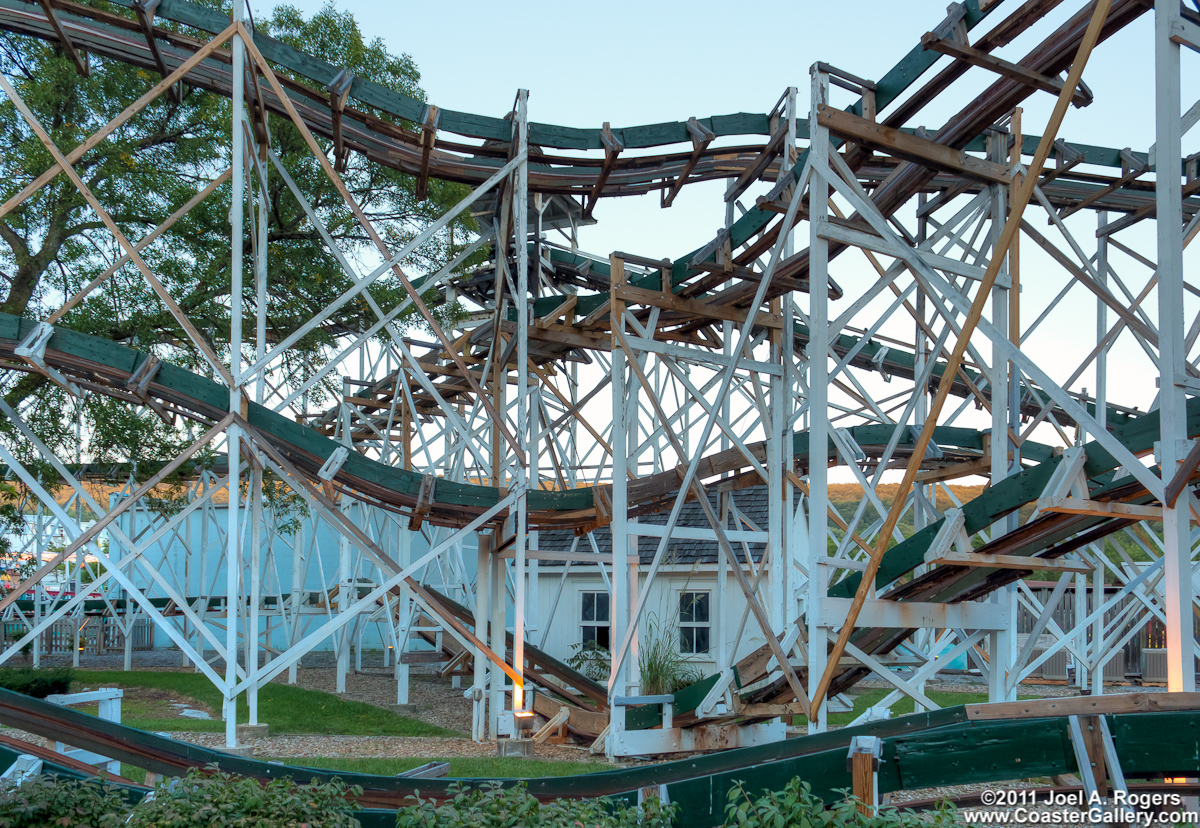 Figure-8 roller coaster - The World's Oldest Coaster