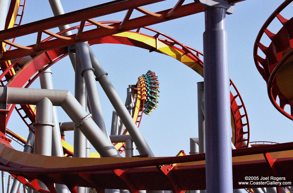 Knott's Berry Farm inverted coaster