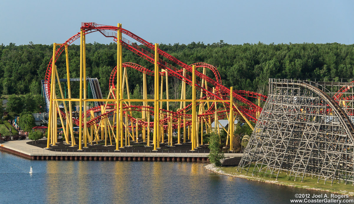 Paint scheme on the Thunderhawk roller coaster