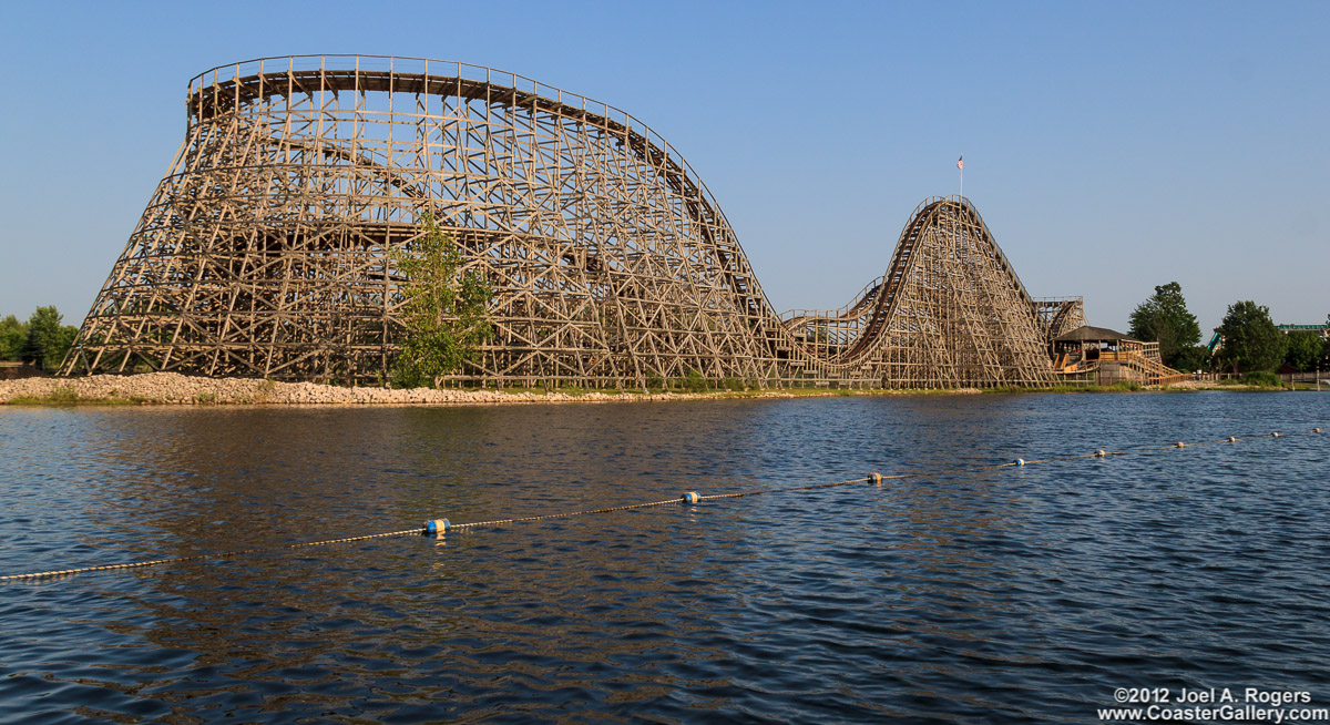 Dinn and Summers roller coaster installations