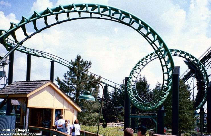 First coaster with five loops