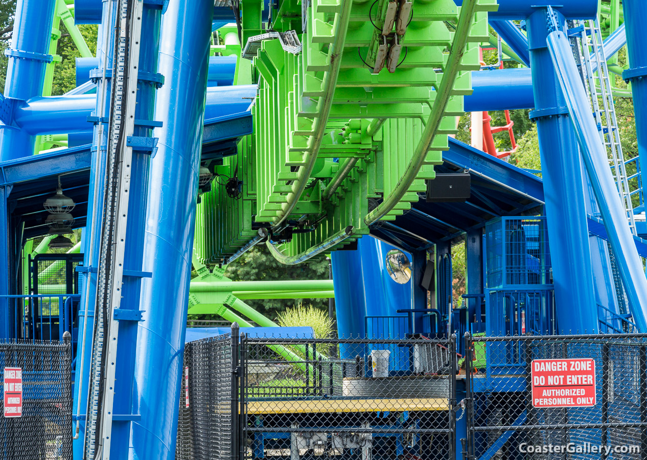 Déjà Vu - Goliath Giant Inverted Boomerang roller coaster at Six Flags
