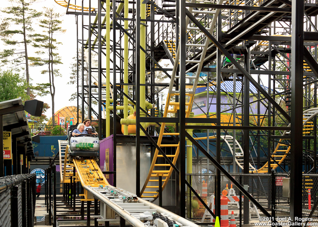 Wild Mouse coaster built by Maurer Sohne