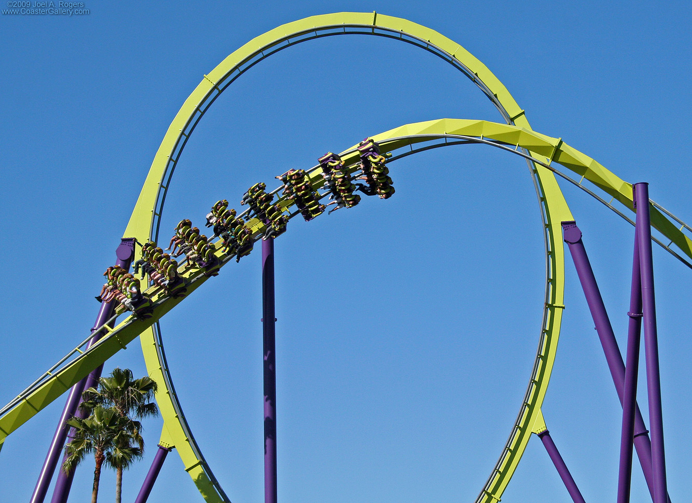 Vertical loop on Medusa