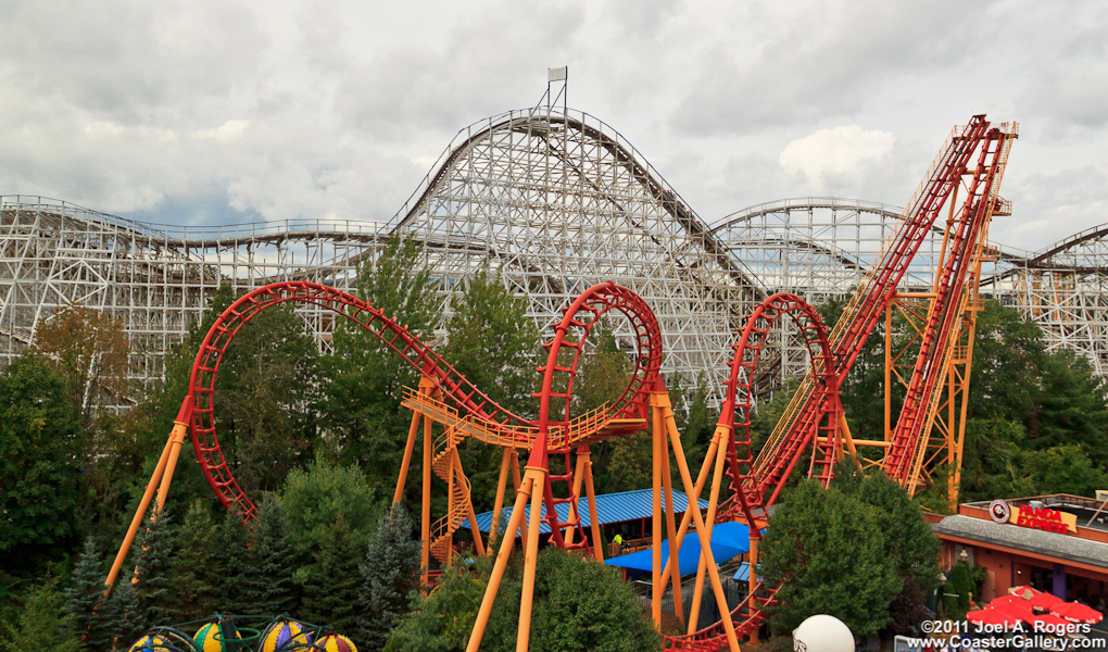 Flashback Boomerang -- the roller coaster formerly at Nanhu park in Guangzhou, China