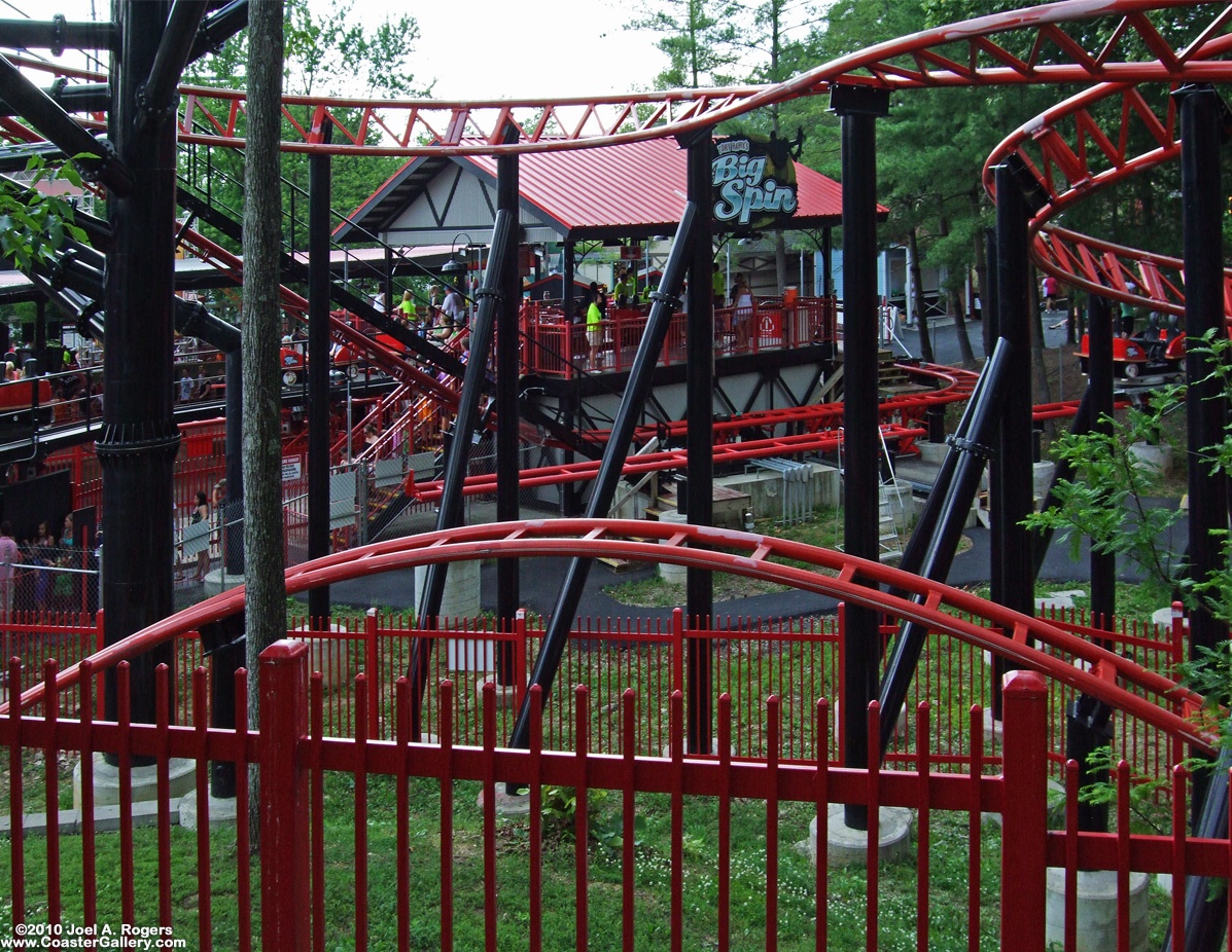 Six Flags Saint Louis