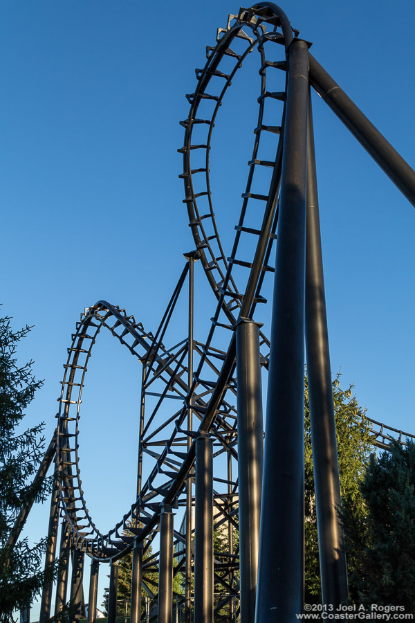 Viper roller coaster built by Arrow Huss