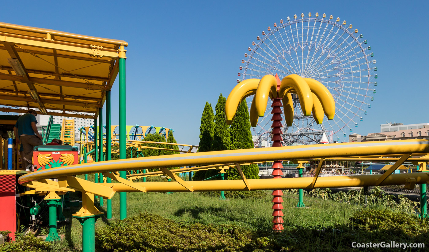 Family Banana Coaster at Yokohama Cosmoworld in Japan