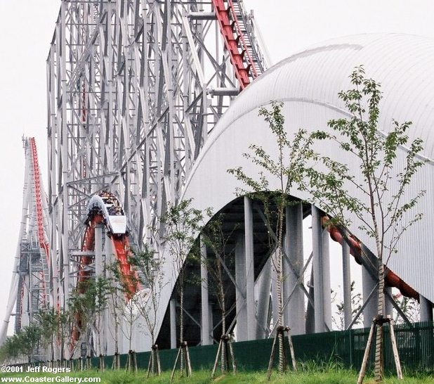 Steel Dragon 2000 roller coaster