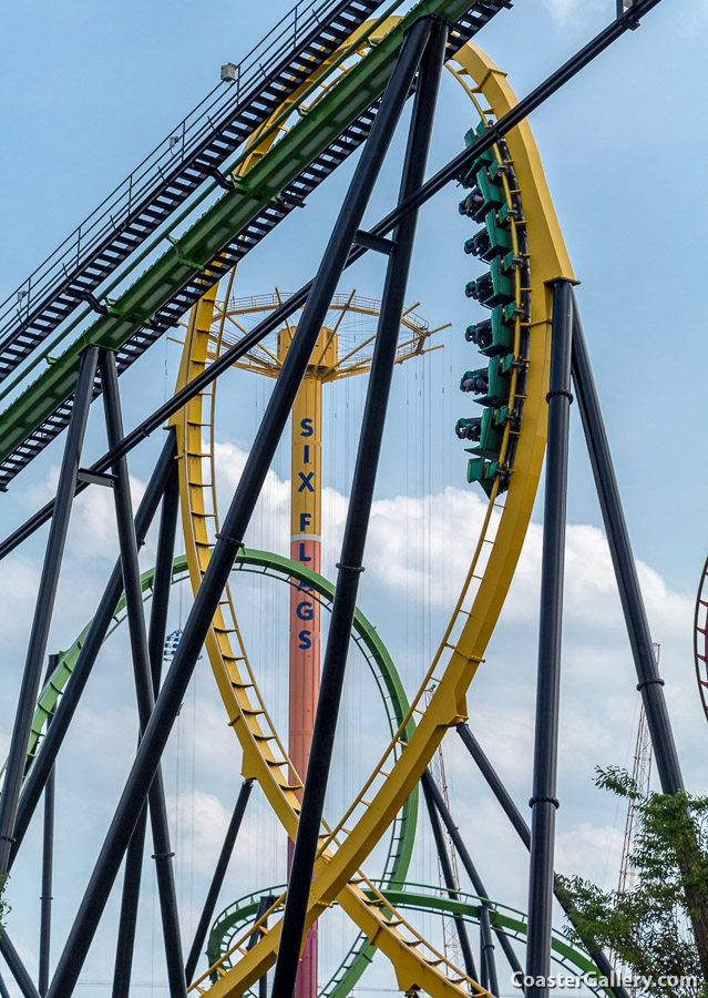Pictures of the Green Lantern roller coaster Vertical Loop