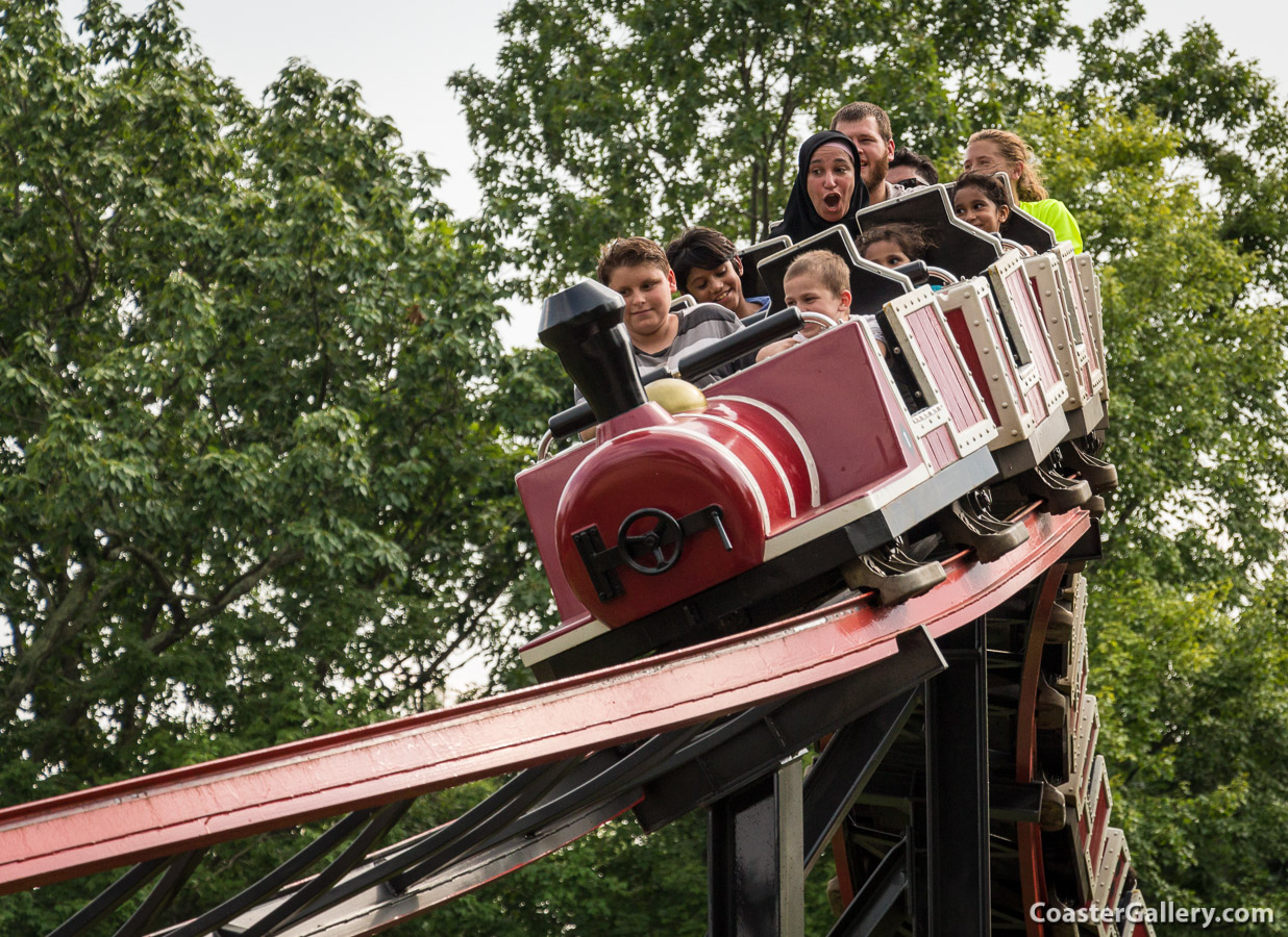 Pictures of the Harley Quinn Crazy Train family coaster at Six Flags in New Jersey