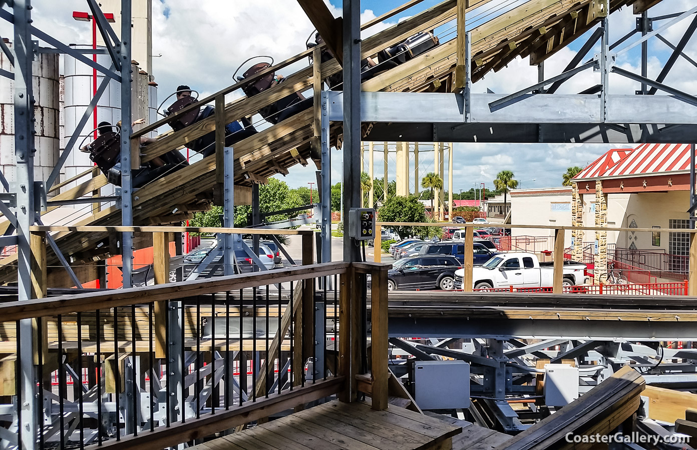 Switchback shuttle coaster at ZDT's Amusement Park
