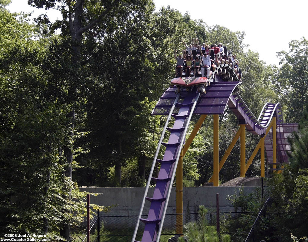 Pictures of Apollo's Chariot at Busch Gardens