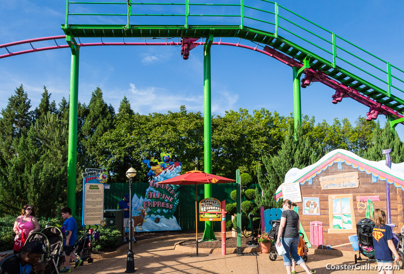 Booster-lift hill on the Grover's Alpine Express family roller coaster