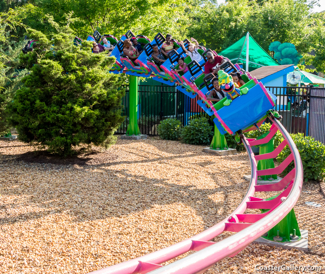 Grover's Alpine Express roller coaster pictures