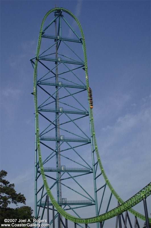 The world's tallest and fastest roller coaster