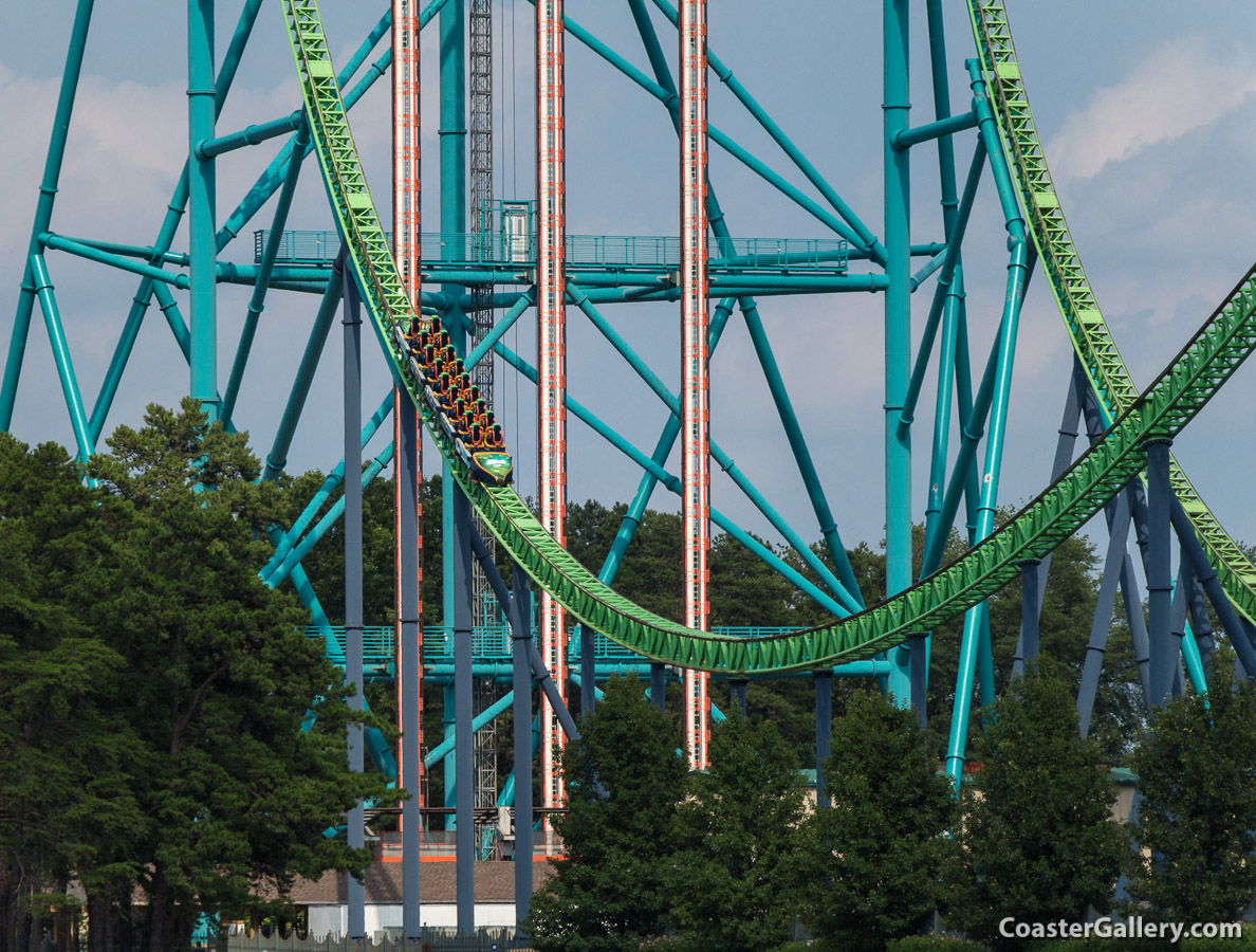 The World's Tallest Drop Tower: Zumanjaro: Drop of Doom