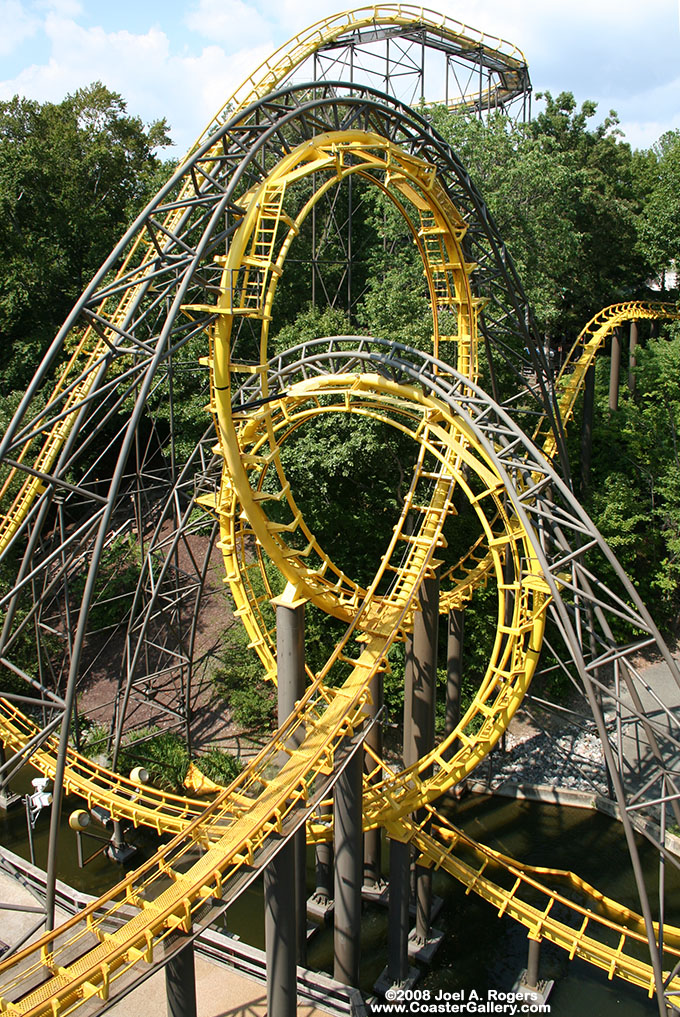 Aerial view of interlocking loops