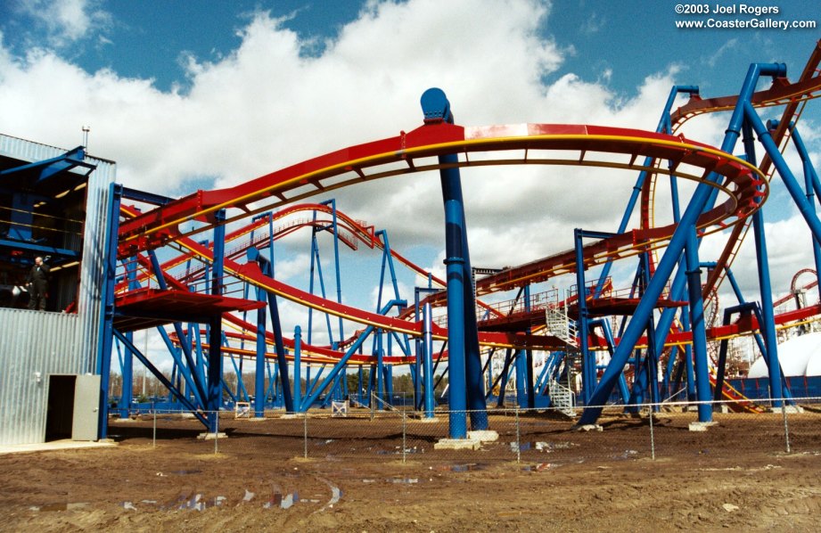 Superman Ultimate Flight Flying Roller Coaster