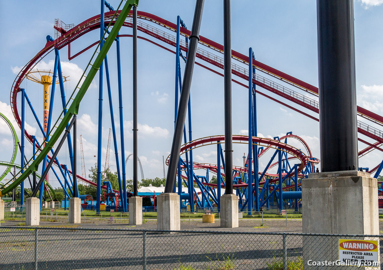 Superman Ultimate Flight roller coaster