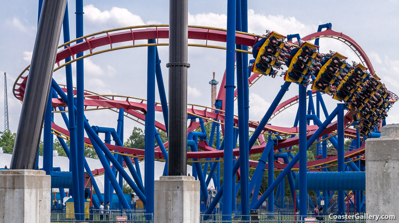 Superman Ultimate Flight flying roller coaster