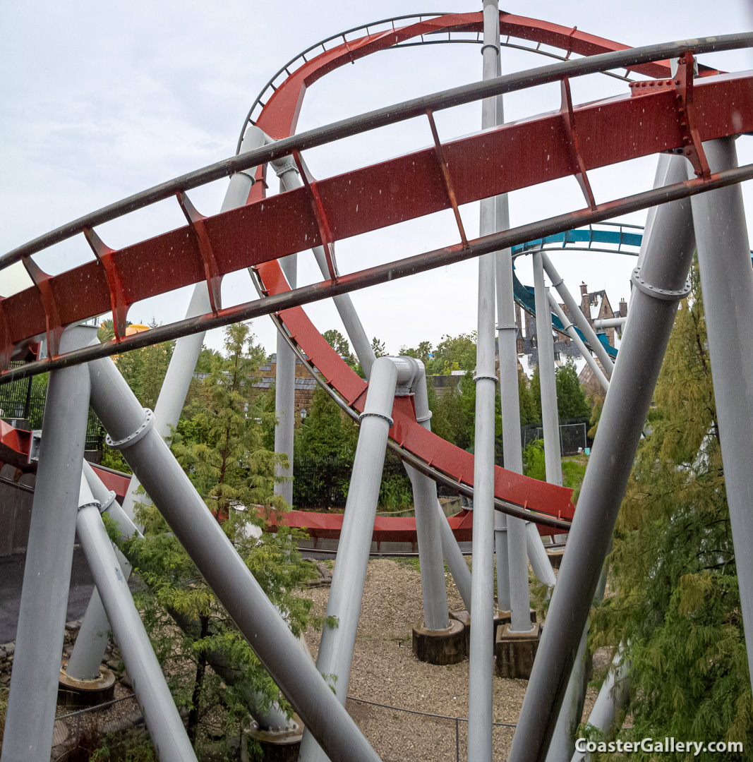 Roller coasters are affected by rain and thunderstorms in Florida