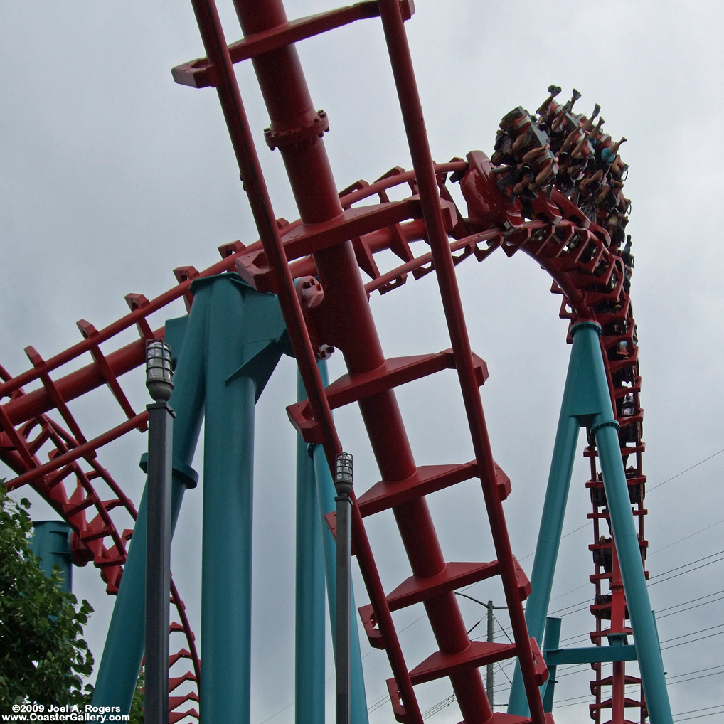 The Mind Eraser Suspended Looping Coaster