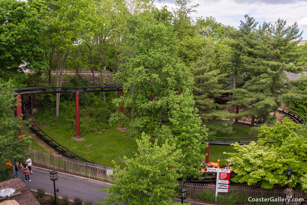 Hersheypark mine train roller coaster built by Arrow