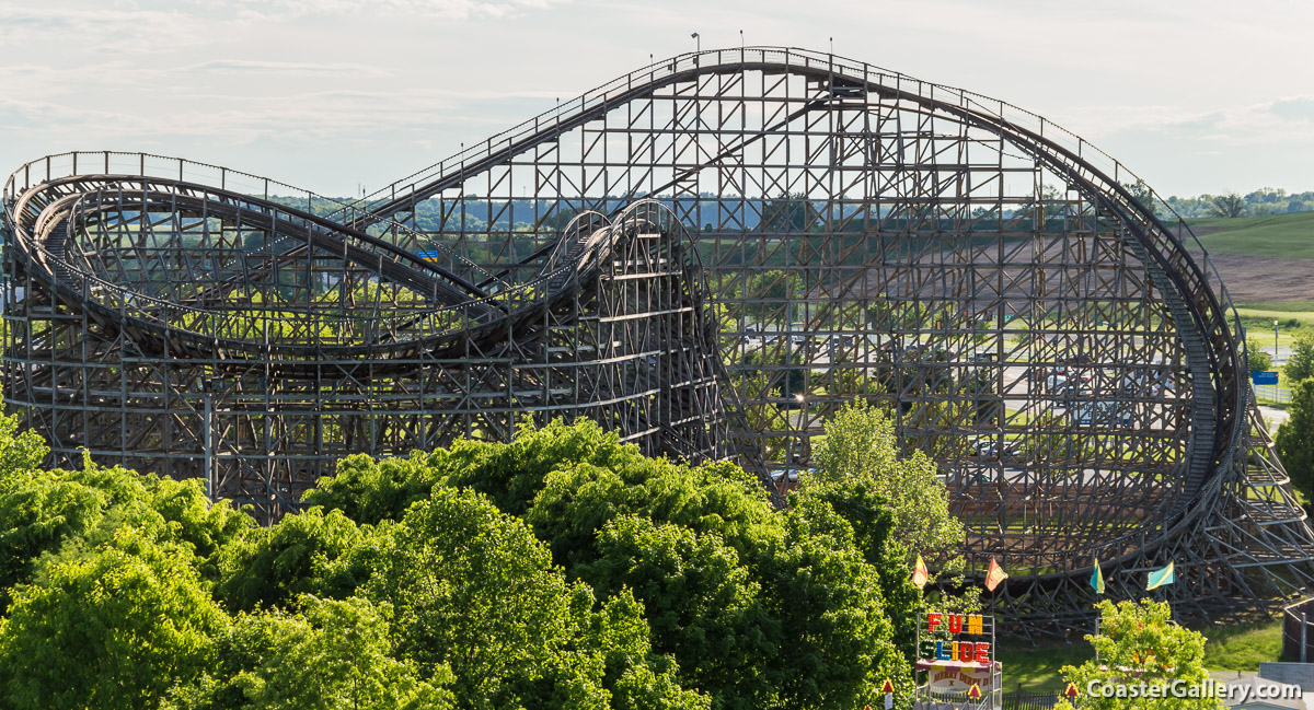 Wildcat coaster with Millennium Flyer trains