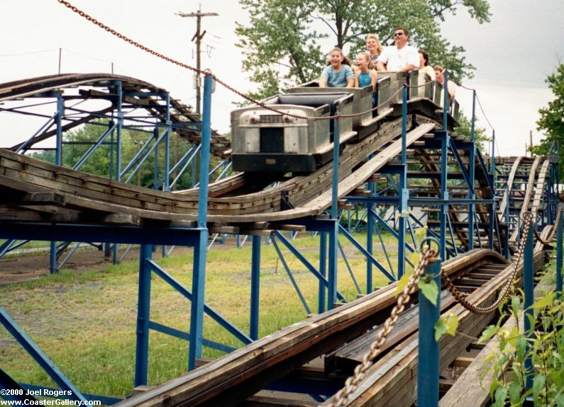 Small ride built by National Amusement Devices