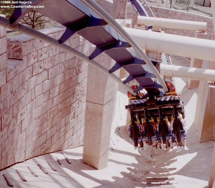 Montu going underground