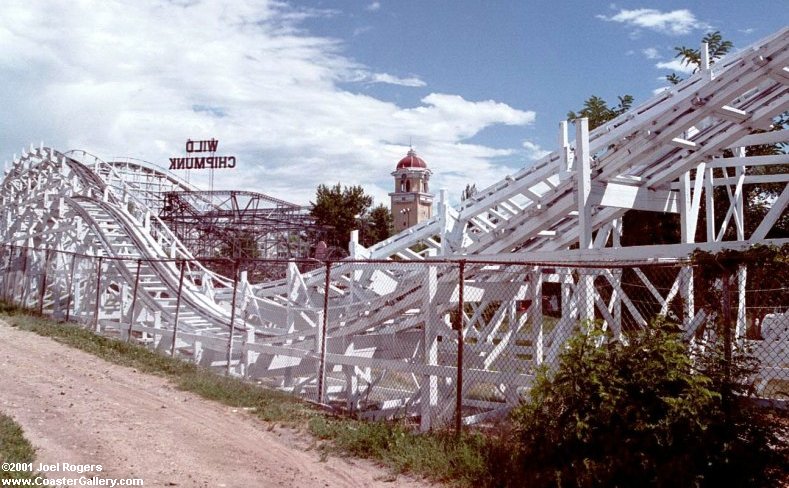 Cyclone roller coaster by Ed Vettel