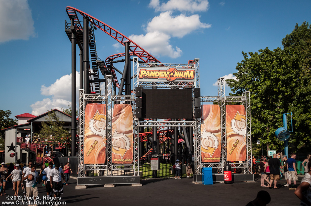 Big Spin (Pandemonium) roller coaster at Six Flags