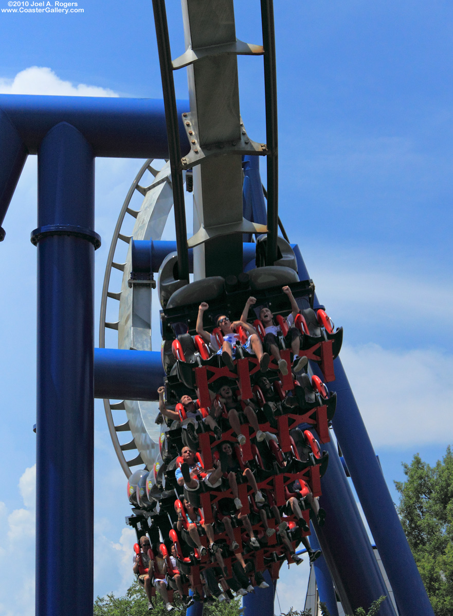 Afterburn (Top Gun the Jet Coaster) inverted roller coaster