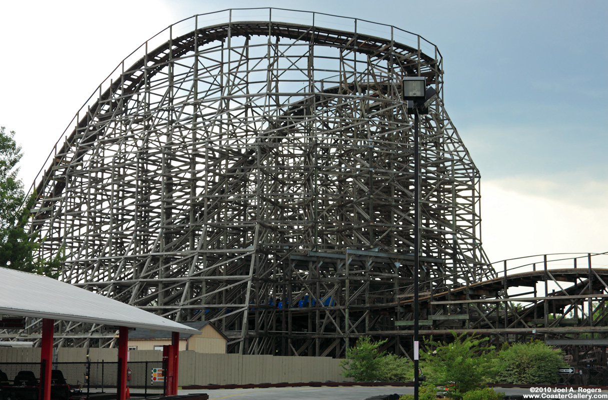 Hurler roller coaster based on Thunder Run