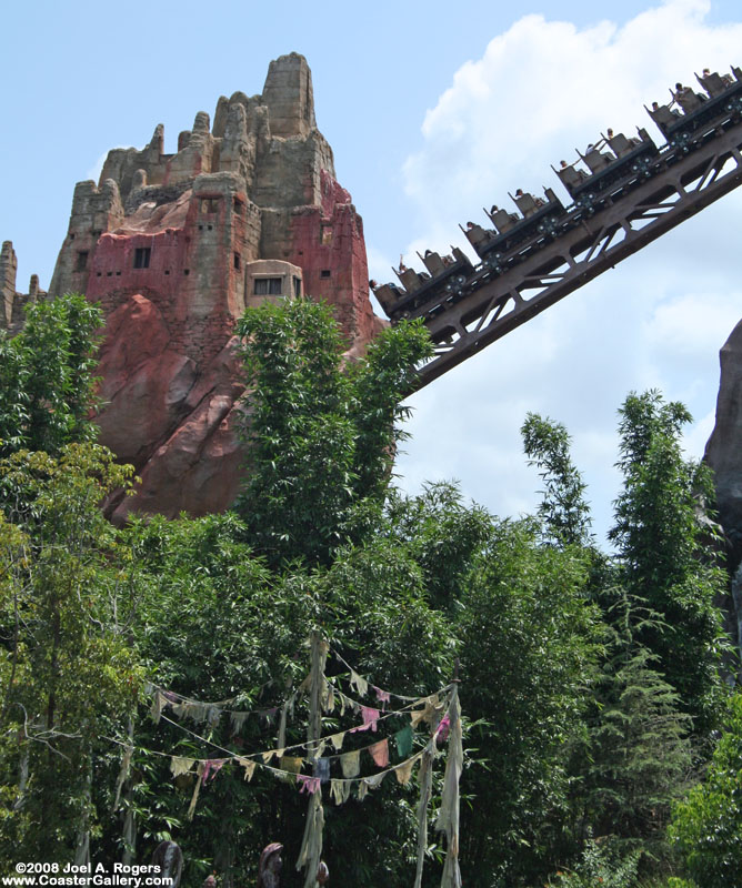 Steam train climing up the lift hill