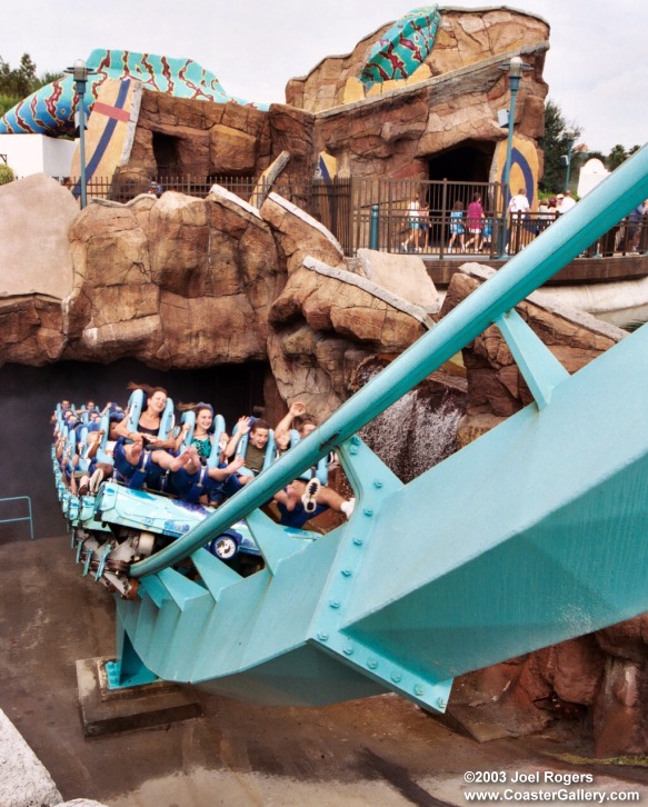 SeaWorld Orlando - Floorless Coaster