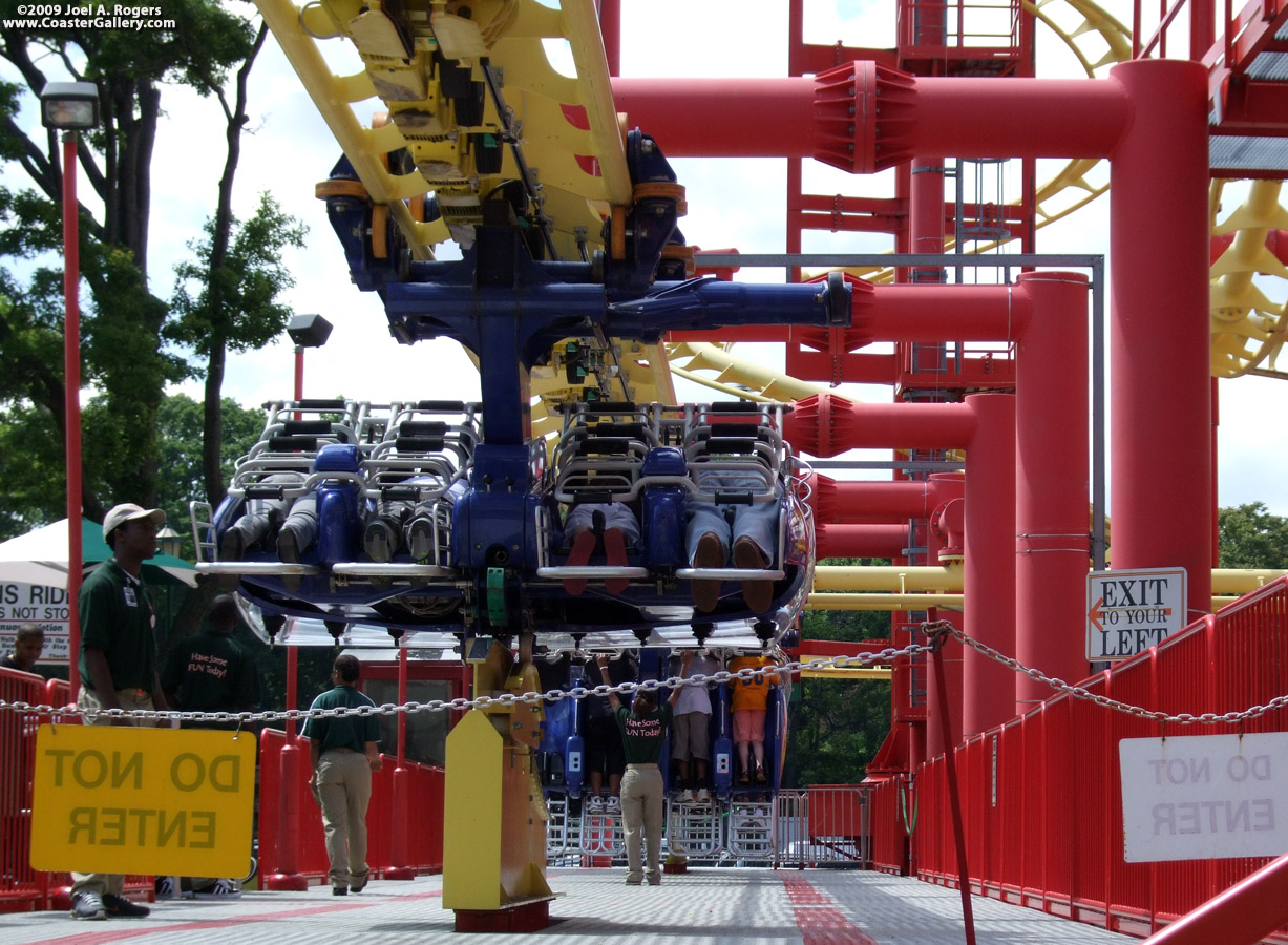 Super Flight loading platform