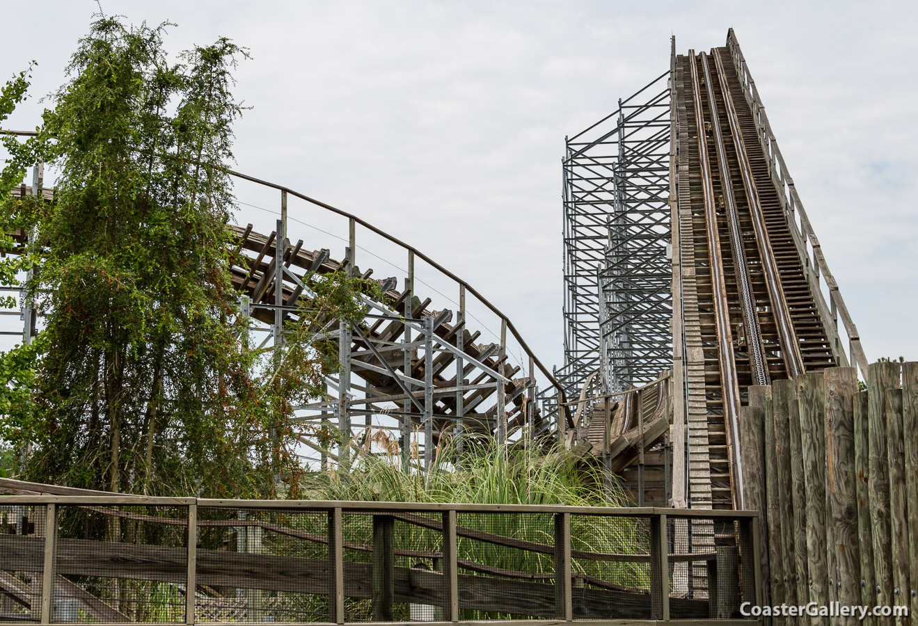Cheetah wooden roller coaster