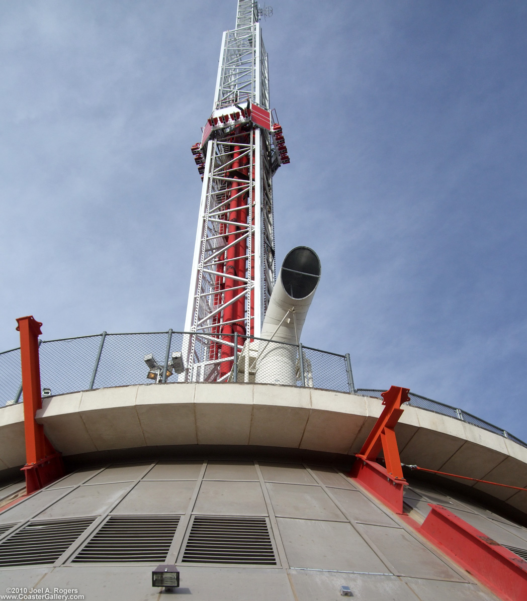 Big Shot rides on the Stratosphere in Vegas