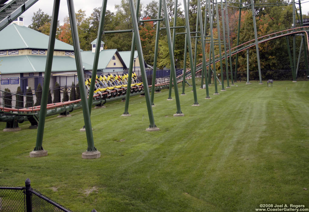 Trick Track on SkyRider stand-up coaster