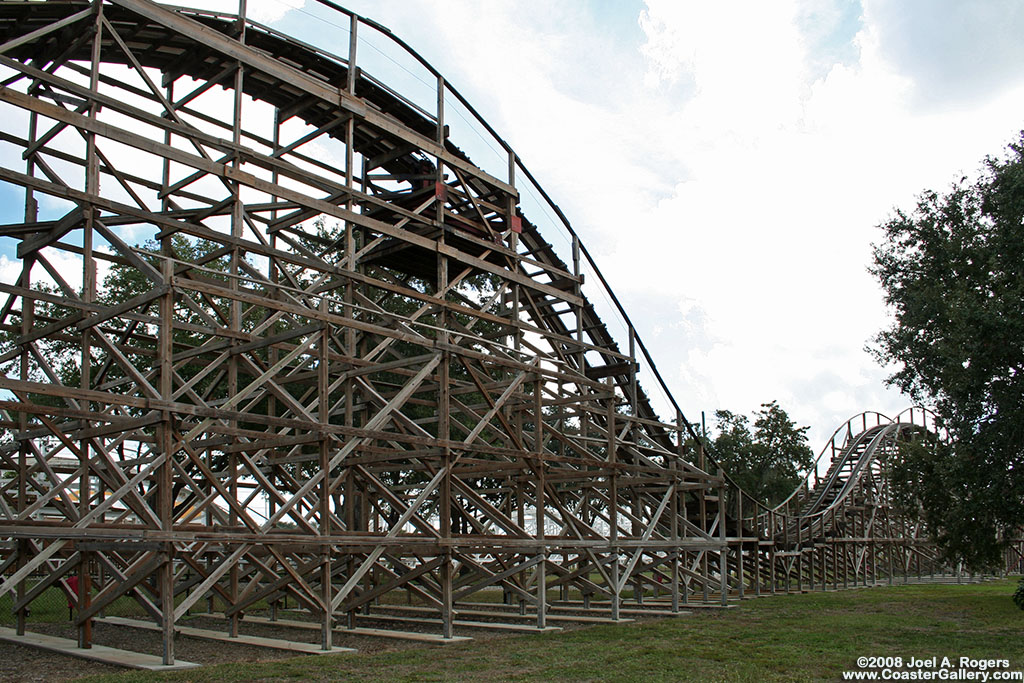 Triple Hurricane woodie in profile