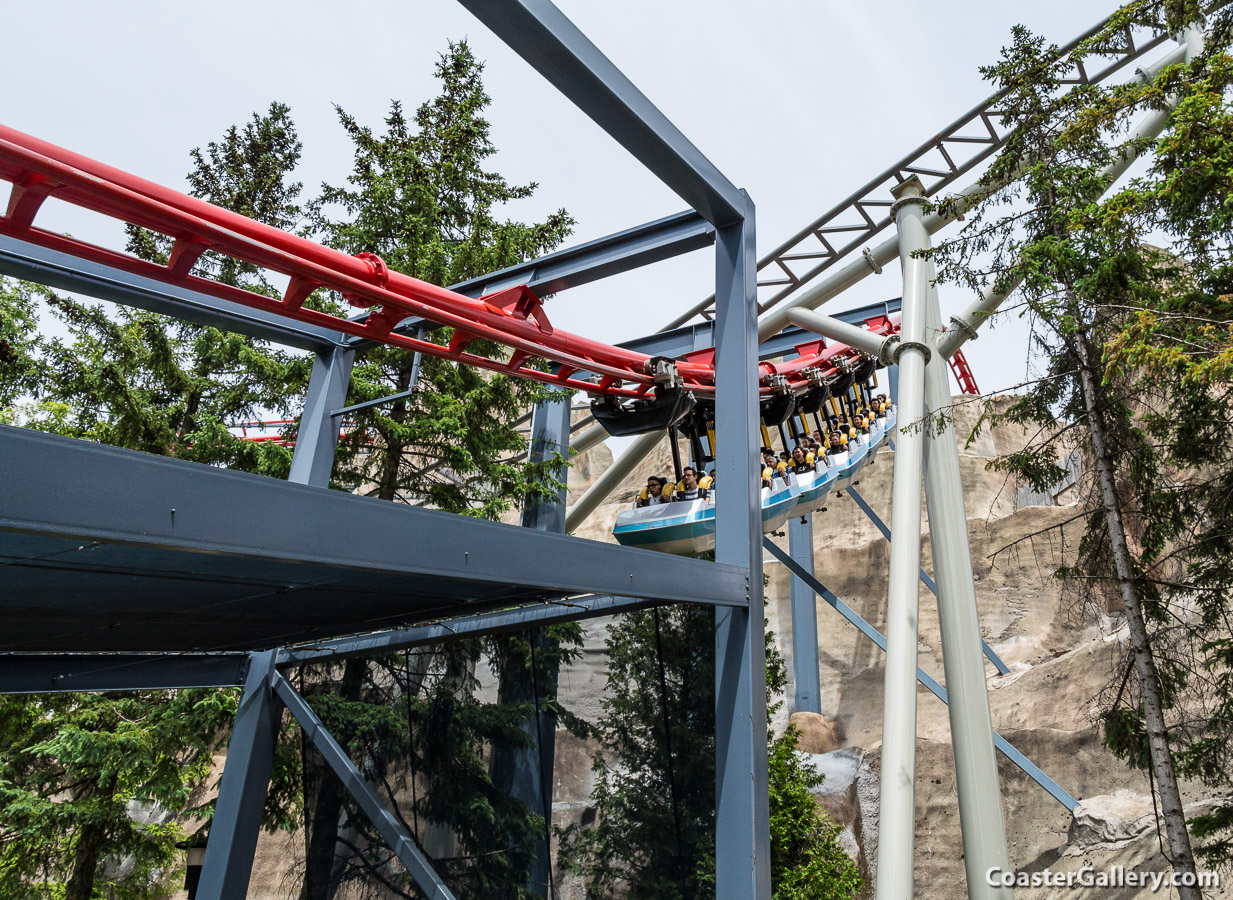 Wonder Mountain, Wounder Mountain's Guardian, and Vortex roller coasters