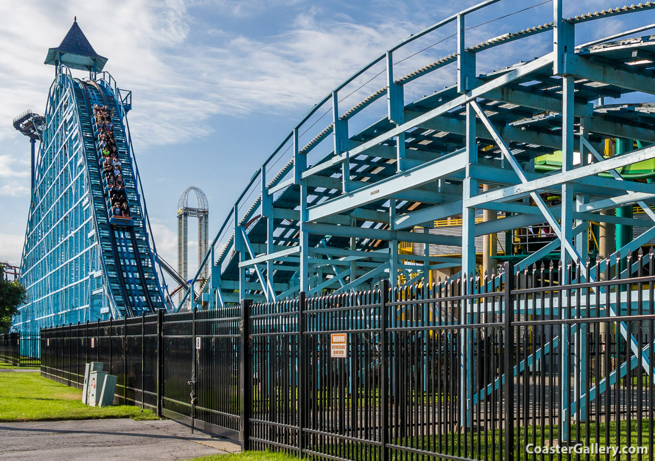 Winner of the Best Wood Coaster Golden Ticket Award