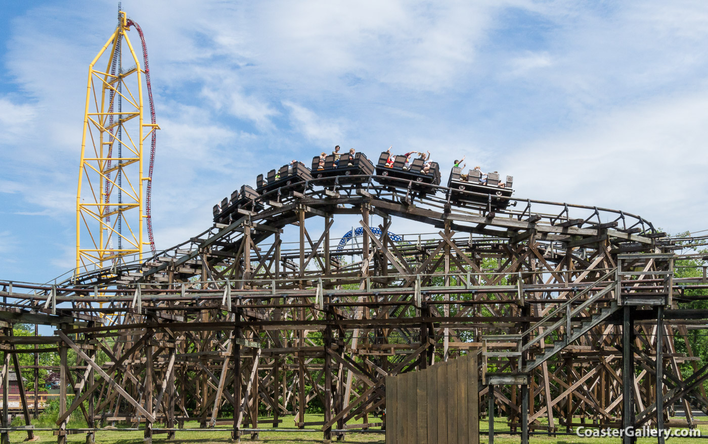 Tubular steel coaster