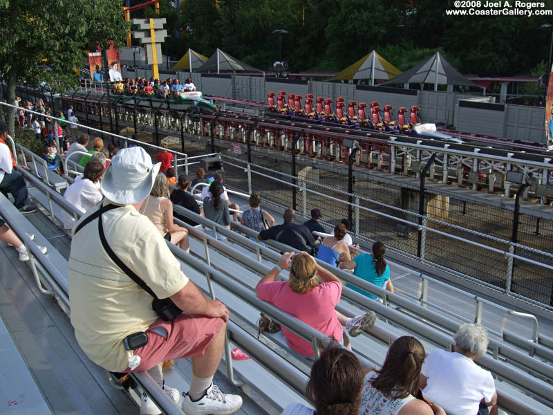 View Stand on Top Fuel Dragster (or Top Thrill Dragster)