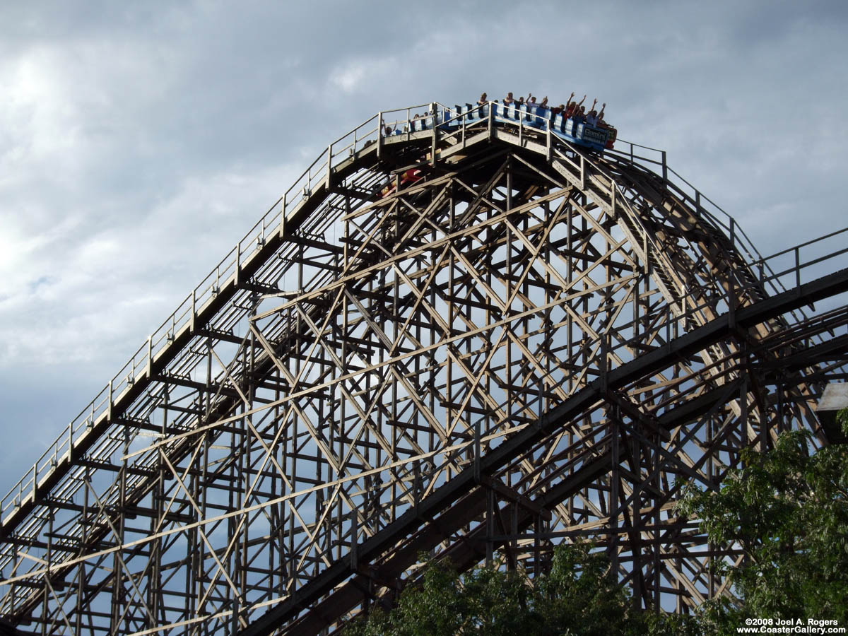 Profile of Gemini roller coaster's first drop